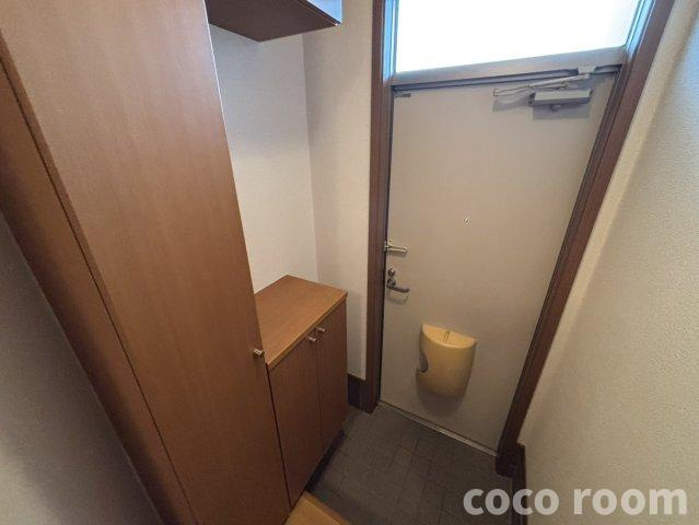 サンローズＡの玄関