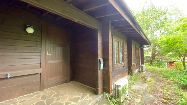 【玄関】 | 那須郡那須町大字寺子　温泉ランド　2LDK