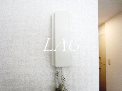 【セキュリティ】 | ティーアンドイー羽根木 | インターホン付きです。