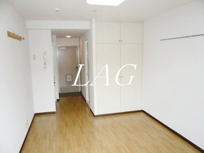 【居間・リビング】 | ティーアンドイー羽根木 | 洋室のお部屋です。