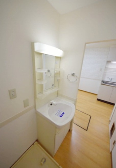 コンフォート宮原の洗面所|※同建物別部屋参照写真