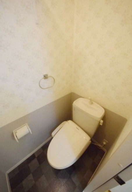 コンフォート宮原のトイレ|※同建物別部屋参照写真