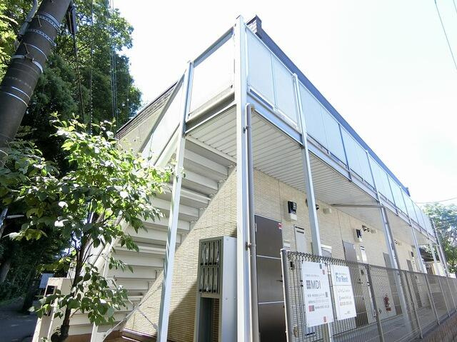 調布市深大寺東町８丁目のアパート