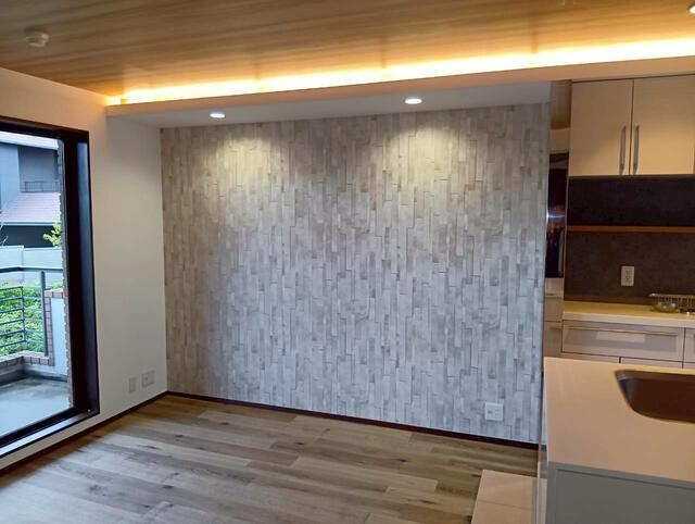 名古屋市昭和区向山町３丁目の中古マンションの玄関