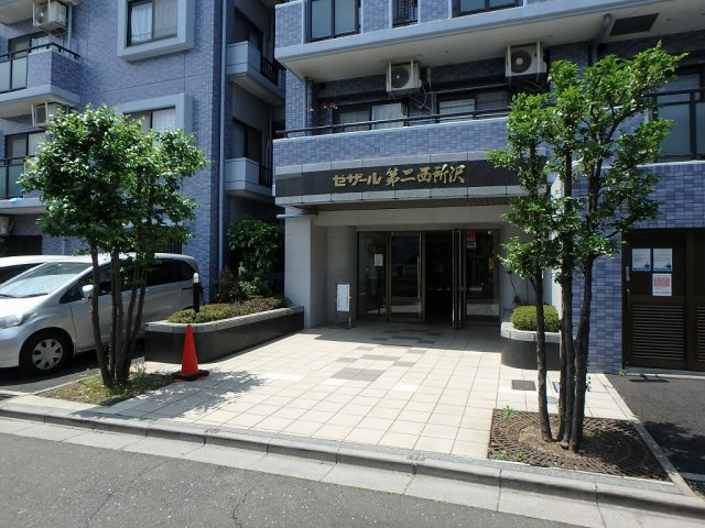 セザール第二西所沢のエントランス