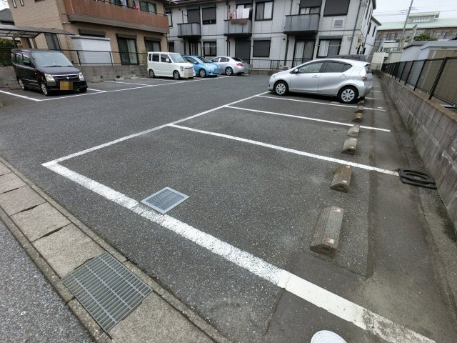 【駐車場】