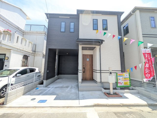 船橋市習志野台８丁目　C号棟の前面道路含む現地写真|現地完成済で建物や駐車場、お庭も全てご覧いただけます。。
本日のご見学も可能です♪
お気軽にお電話またはお問い合わせください。