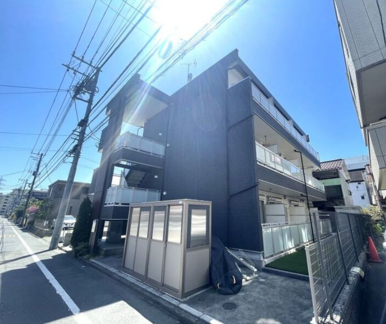 狛江市東和泉１丁目の賃貸マンションの外観