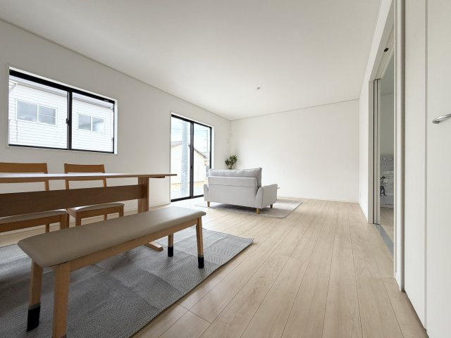 【居間・リビング】 | クレイドルガーデン倉敷市連島町鶴新田第17 (全4棟) | モデルルームです☆