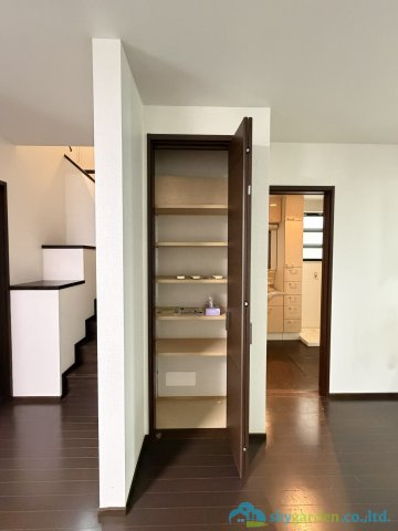 秦野市曽屋　中古戸建の収納