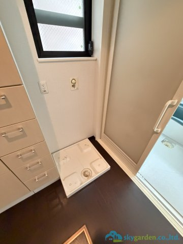 秦野市曽屋　中古戸建のランドリースペース