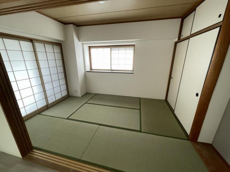 エレガンス秋山の和室