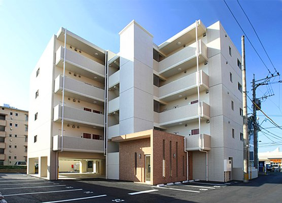 熊本市東区長嶺西１丁目の賃貸マンションの外観