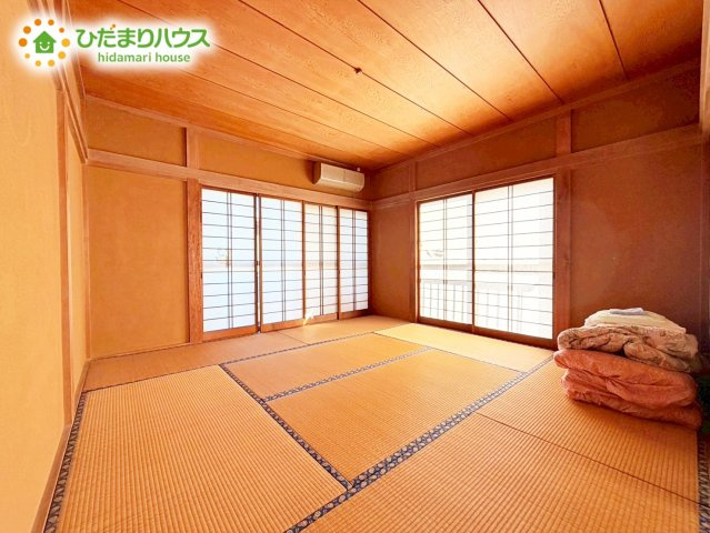 日立市会瀬町3丁目　中古戸建の和室|バルコニーへ直接出入りできる和室。お布団や洗濯物の出し入れもスムーズです。
