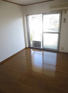 ルミネ仲町の居間・リビング