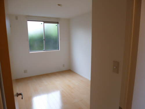 福岡市南区弥永３丁目のアパートの居間・リビング|コンフォート博多南 Ｂ棟 ＊＊ B0102号-3