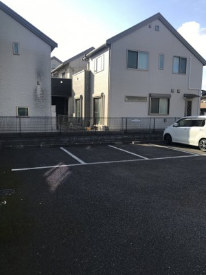 【駐車場】 | 花水木 B