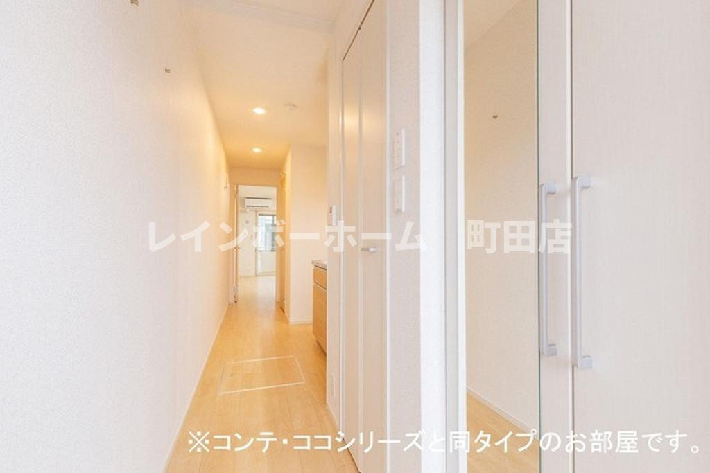 ココ・ビーナＡ※初期費用分割あと払いサービス利用可能物件の玄関