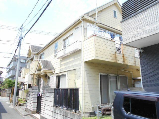 あやハイツのエントランス