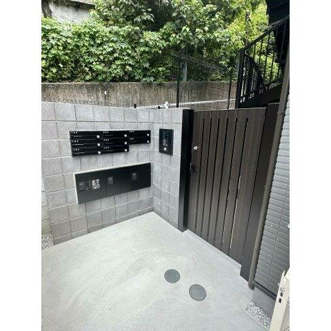 MIRAIS根岸のエントランス