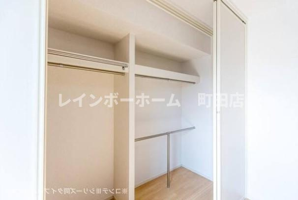 グラース※初期費用分割あと払いサービス利用可能物件の収納|同シリーズ参考写真