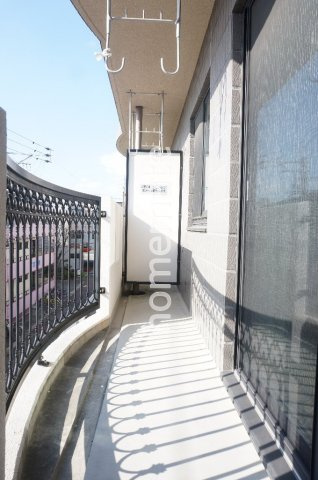熊本市東区新南部３丁目の賃貸マンションのバルコニー
