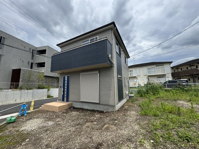 瀬谷区二ツ橋町新築戸建【3LDK＋駐車スペース/南面道路・角地/前面道路約18m/開放感◎】の外観