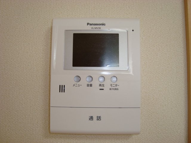 ウィル吉川のセキュリティ|カメラ付インターホン