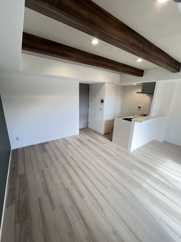 大阪市旭区高殿７丁目の賃貸マンションの内装