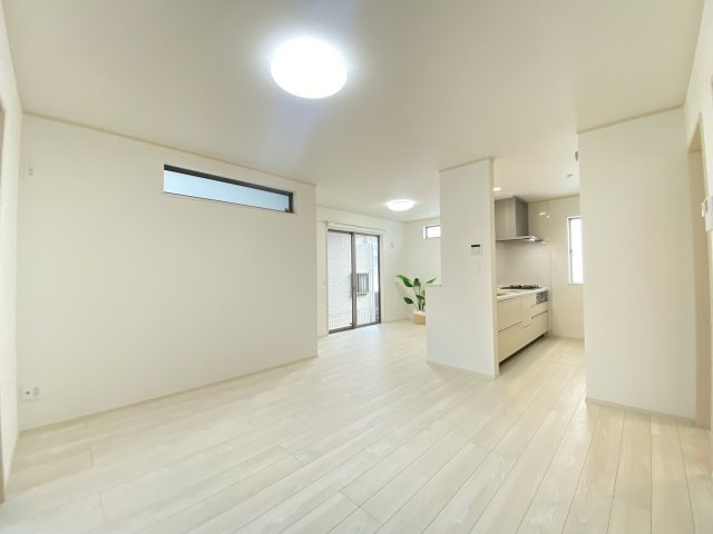 南城市玉城富里（全2棟）B号棟の居間・リビング|※同仕様写真です