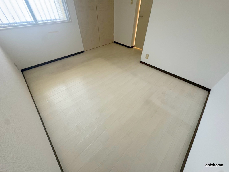 フレアコート京橋　仲介手数料無料の洋室
