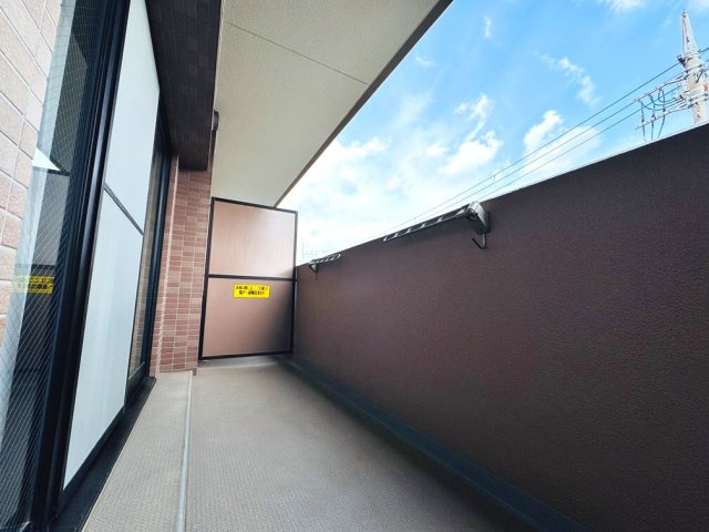 【バルコニー】 | ライオンズガーデン大泉学園第二（成増店） | 東側バルコニーの様子。気持ちの良いお洗濯ができそう☆