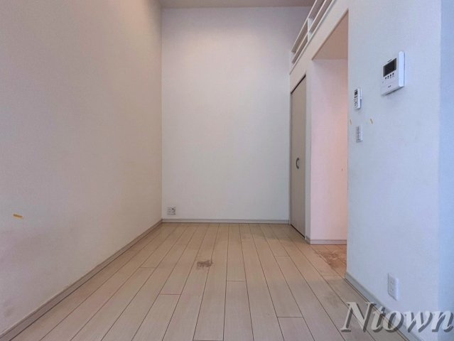 【居間・リビング】 | イースト クレッセント | 使いやすい居間です