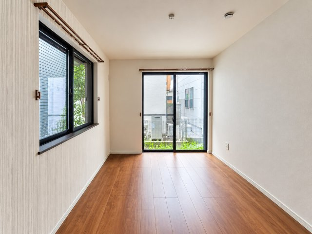 南荻窪2丁目戸建の洋室