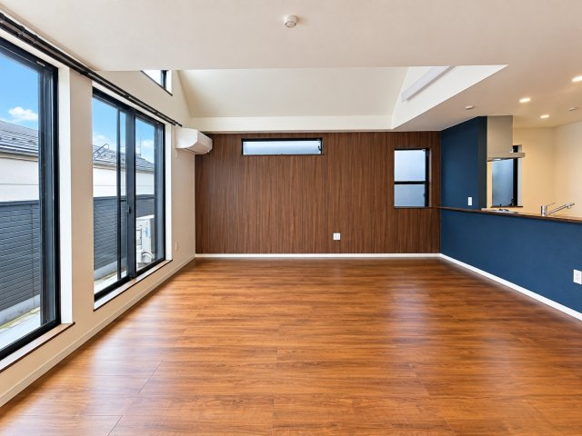 南荻窪2丁目戸建の居間・リビング