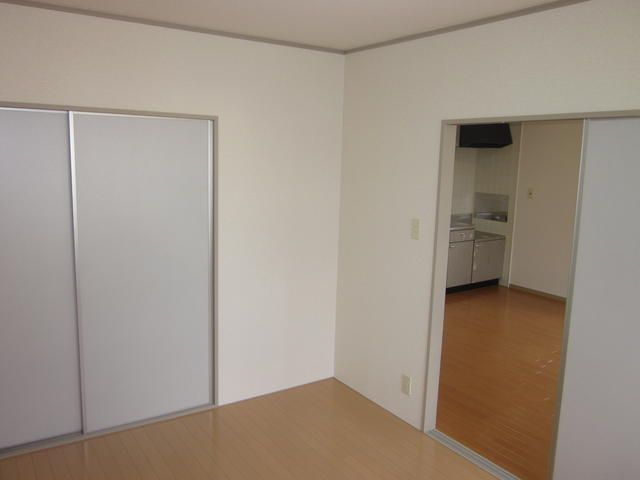 ファミーユ豊四季Ｄの内装|過ごしやすい室内です