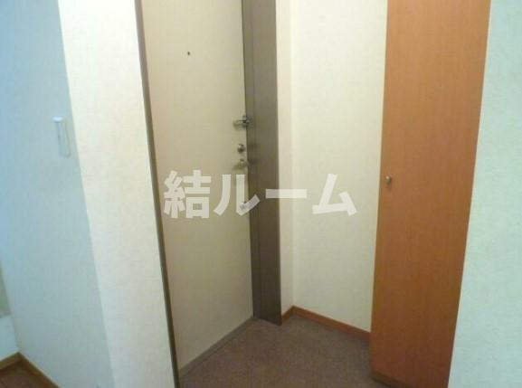 豊島区南大塚１丁目のアパートの玄関