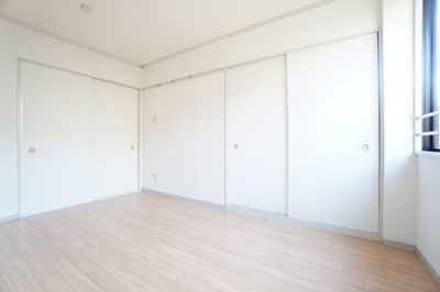 【洋室】 | カーサみつわ台A | ※同物件、同タイプ、間取り反転のお部屋です