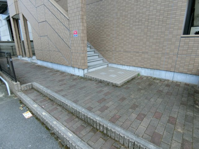 【エントランス】 | ソレイユ一条院