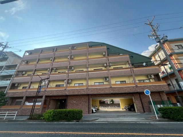 スリーディーガーデン本山の外観
