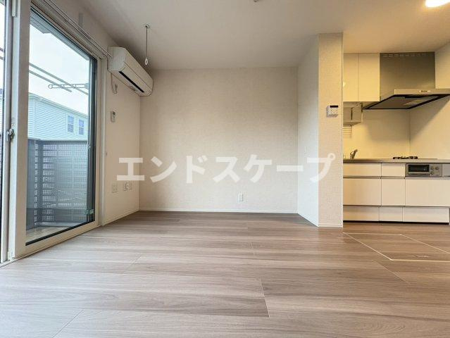 トレス・カーサの居間・リビング|高崎、前橋のお部屋探しはエンドスケープまで！お客様の理想お聞かせ下さい♪