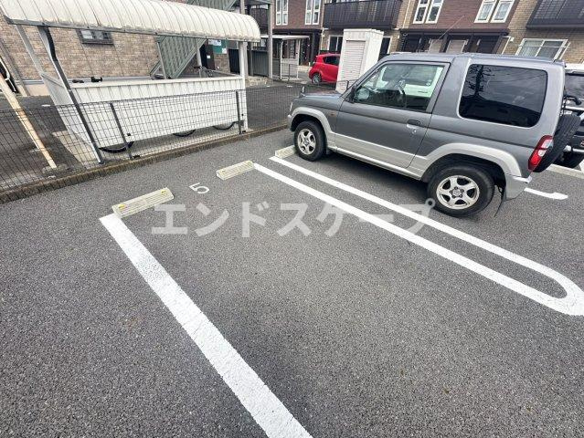 グリーンプラザの駐車場|高崎、前橋のお部屋探しはエンドスケープまで！お客様の理想お聞かせ下さい♪