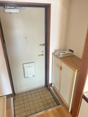 【玄関】 | ホワイトハウス高円寺