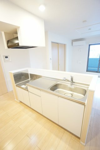 【キッチン】 | グランアルシュⅣ | ※同物件、同タイプ、間取り反転のお部屋です