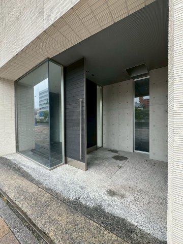 oz alloggio　名古屋市賃貸　仲介手数料無料のエントランス