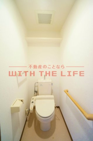 ルネス国分【キャッシュバック対象物件】のトイレ|ゆったりとした空間のトイレです