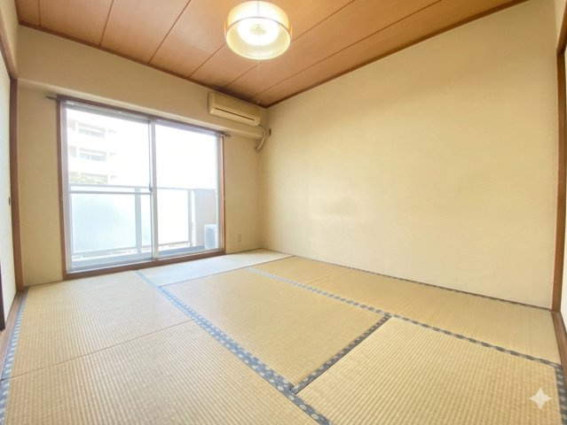 小阪パークハイツ壱号棟の和室