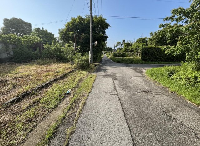 いすみ市岬町中滝　売地の前面道路含む現地写真
