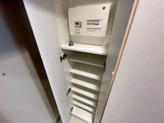 Alivis原木中山の収納