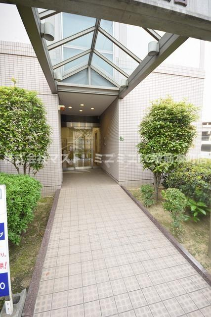 エトワール北梅田のエントランス